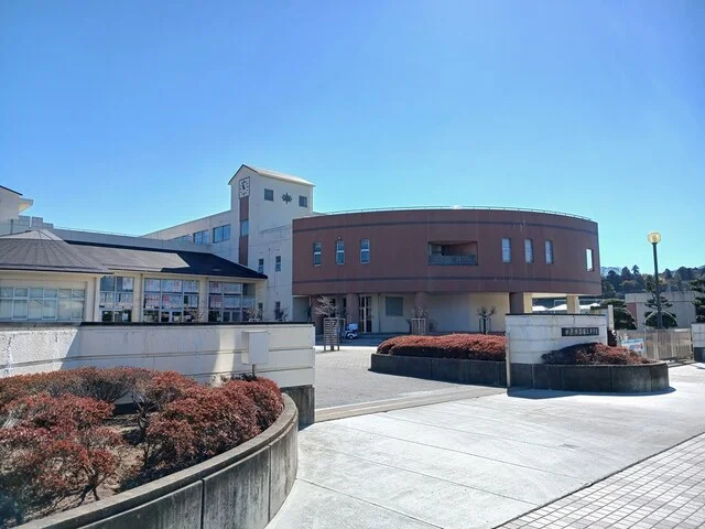 第三中学校まで90m