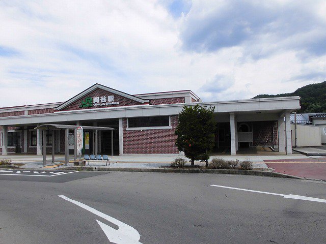 岡谷駅まで1000m