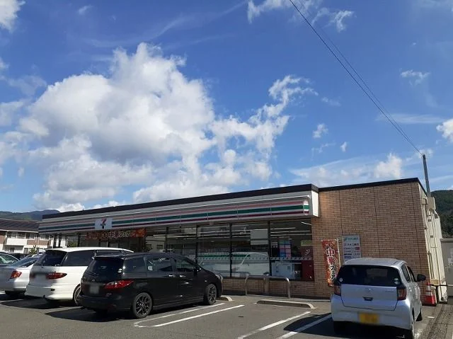 セブンイレブン松本筑摩４丁目店まで370m
