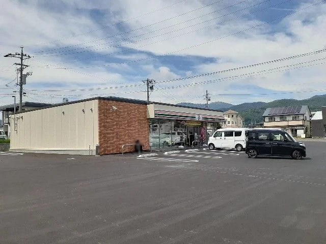 セブンイレブン　下諏訪西大路店まで450m