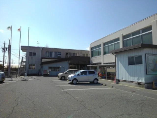 長野市役所若槻支所まで650m