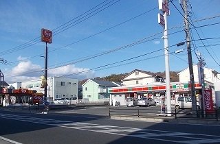 サンクスまで1000m