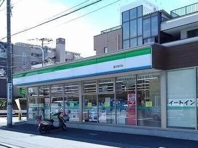 ファミリーマートまで120m