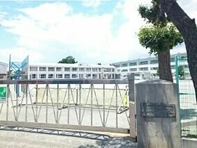 松林小学校まで270m
