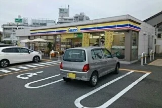 ミニストップ三谷北通店様まで700m