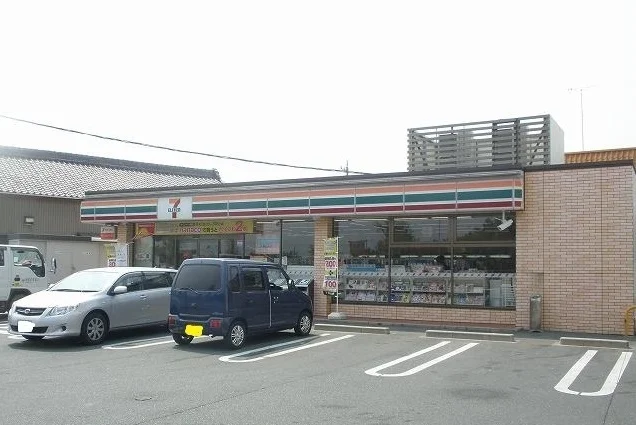 セブンイレブン豊川インター店まで850m