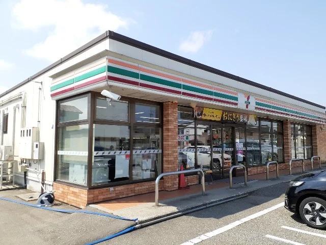 セブンイレブン豊田本町１丁目店まで250m
