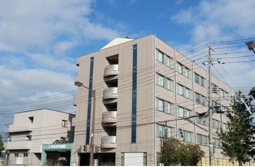 とやの中央病院まで700m