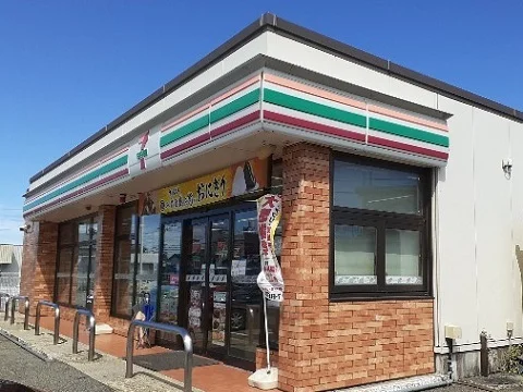 セブンイレブン中川原店まで450m