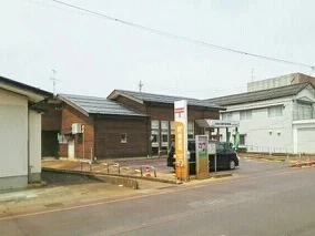 長岡川崎町郵便局まで140m