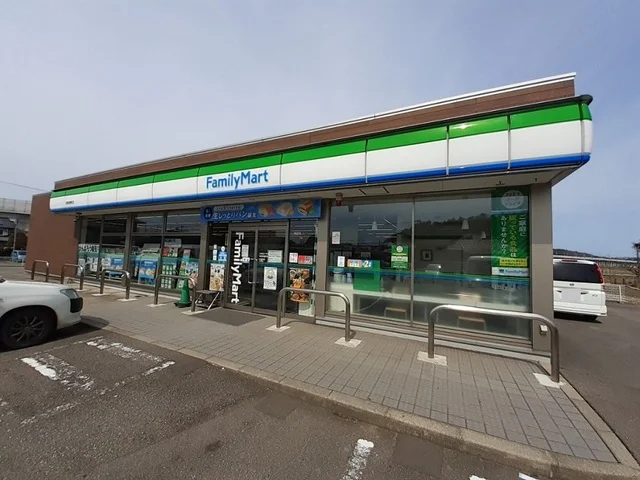 ファミリーマート加賀南郷町店まで1900m