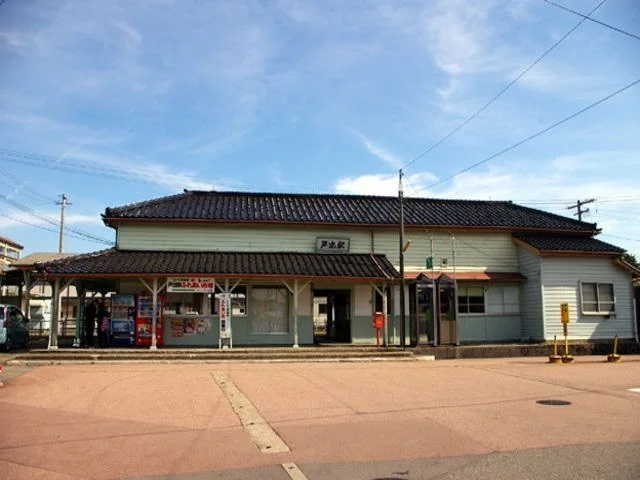 JR城端線　戸出駅まで1040m