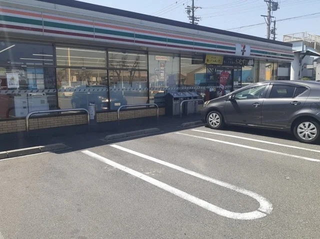 セブンイレブン当知一丁目店まで720m