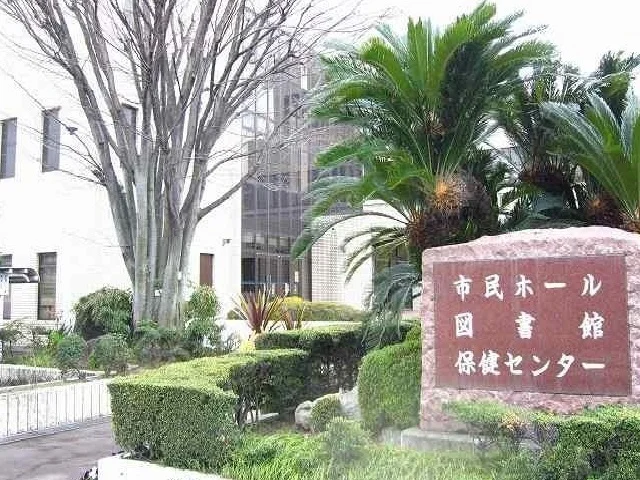 弥富図書館まで1900m