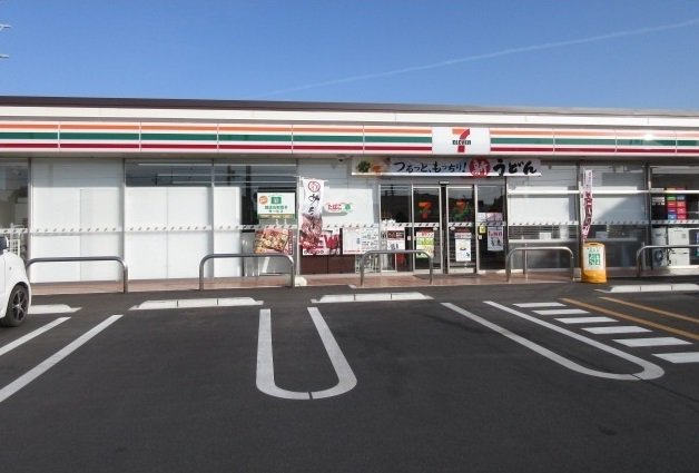 セブンイレブン松阪川井町店まで650m