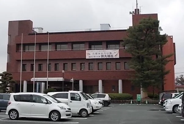 玉城町役場まで680m