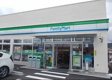 ファミリーマートわたらい大野木まで850m