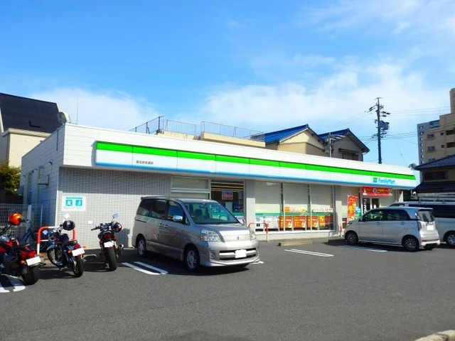 ファミリーマート桑名参宮通店まで600m
