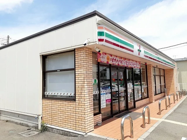 セブンイレブン神戸王塚台1丁目まで650m