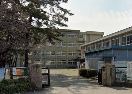浜の宮小学校まで650m
