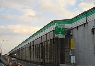 市川インターまで800m