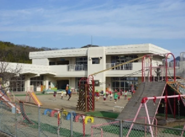 玉野市立     荘内南幼稚園まで1400m