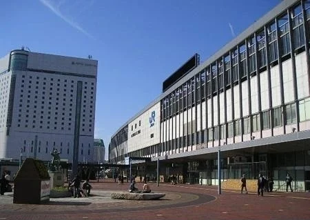 岡山駅まで1200m