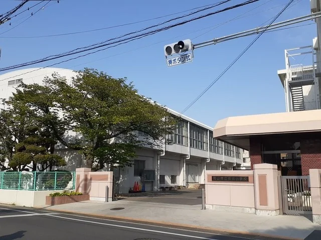 岡山市立      福浜小学校まで1500m