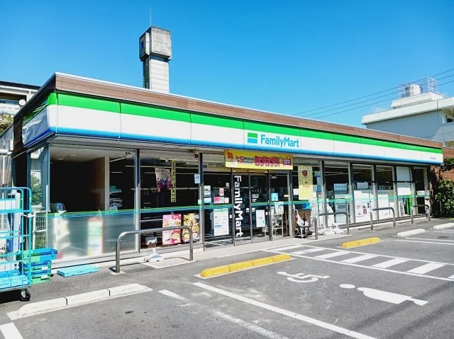 ファミリーマート夏目店様まで600m