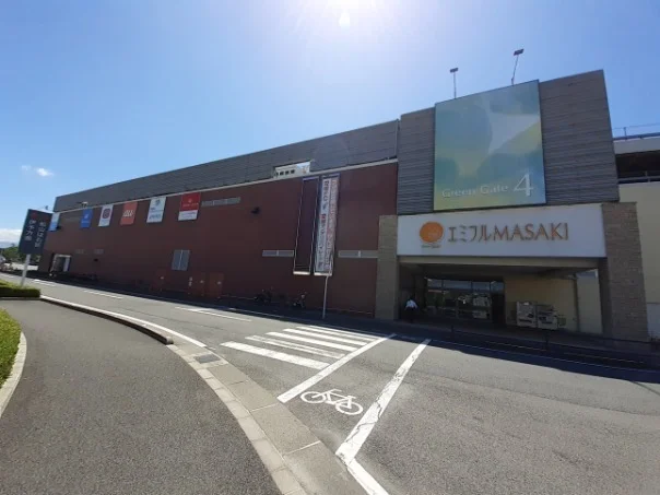 エミフルMASAKI様まで1400m