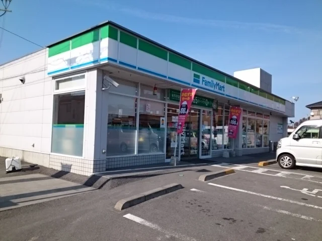 ファミリーマート堀江店様まで220m