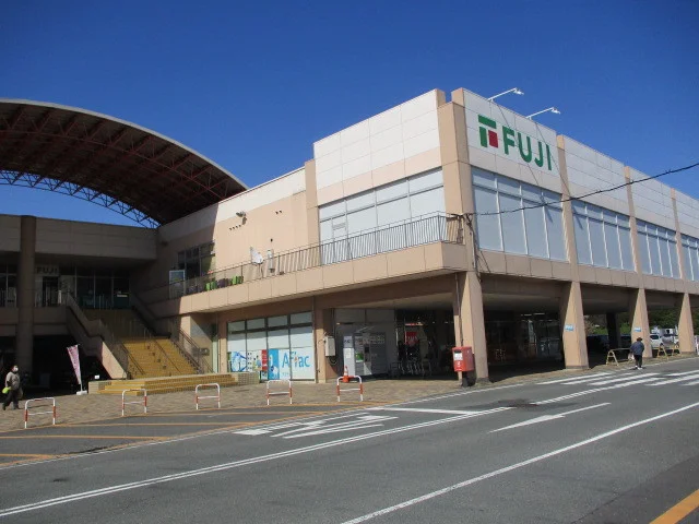 フジまで1800m