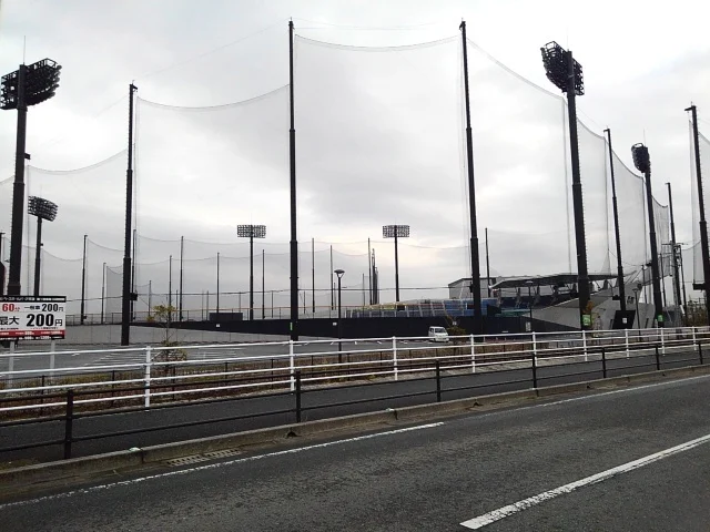 タマホームスタジアムまで2230m