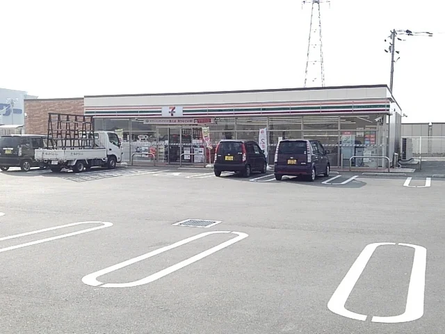 セブンイレブンまで970m