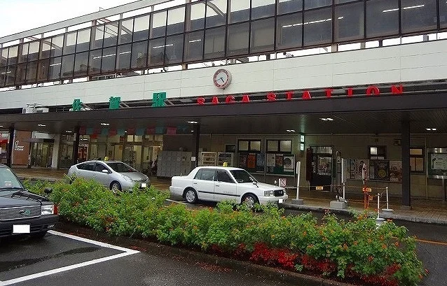 佐賀駅まで2100m