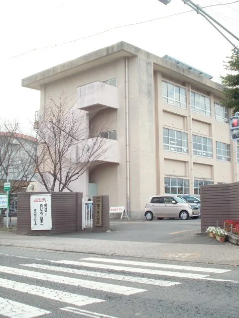 富の原小学校まで850m