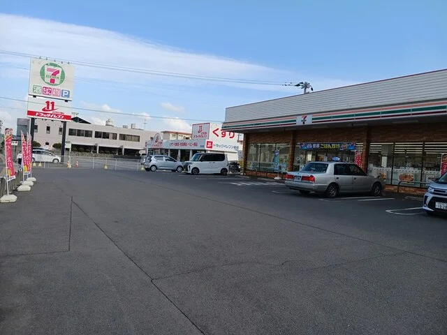 セブンイレブン大村松並1丁目店まで1031m