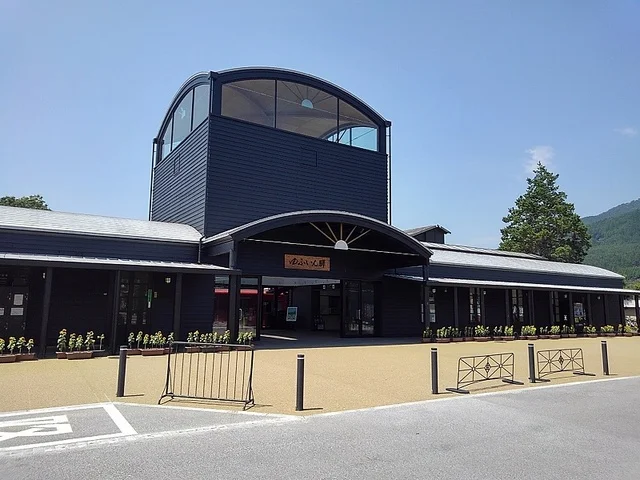 ＪＲ由布院駅まで2500m