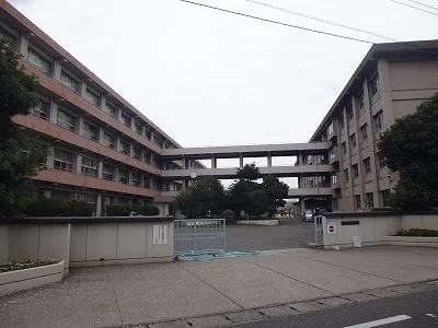 原川中学校まで1200m