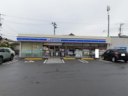 ローソン亀崎西2丁目店まで750m