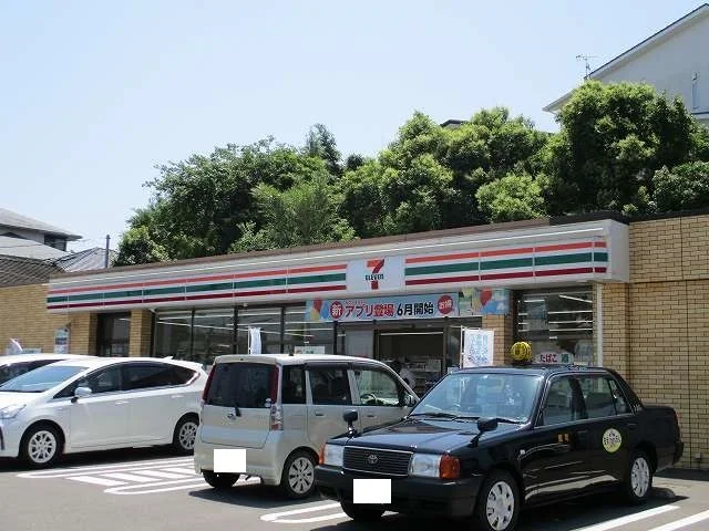 セブンイレブン宮崎大坪町店まで400m