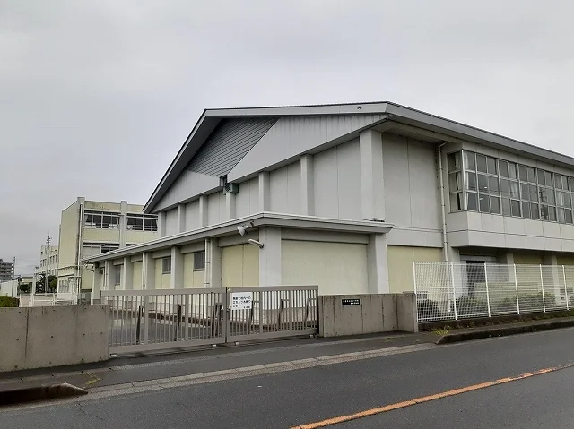 鈴鹿市立長太小学校まで710m