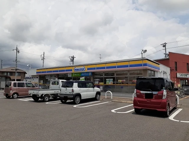 ミニストップ　鈴鹿平田店まで800m