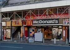 マクドナルド　衣笠駅前店まで395m