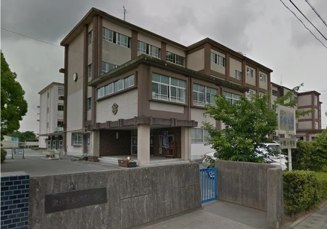 浜松市立中郡小学校まで1700m