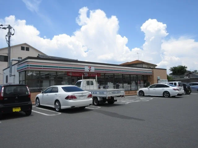 セブンイレブン大川榎津店まで410m