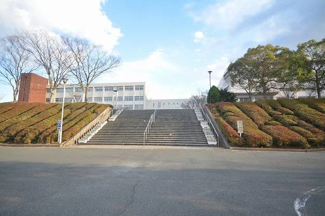 福岡県立　小倉東高等学校まで300m