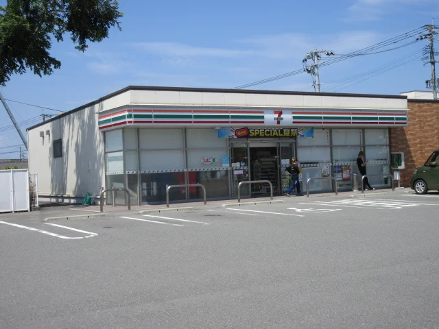 セブンイレブンまで1000m