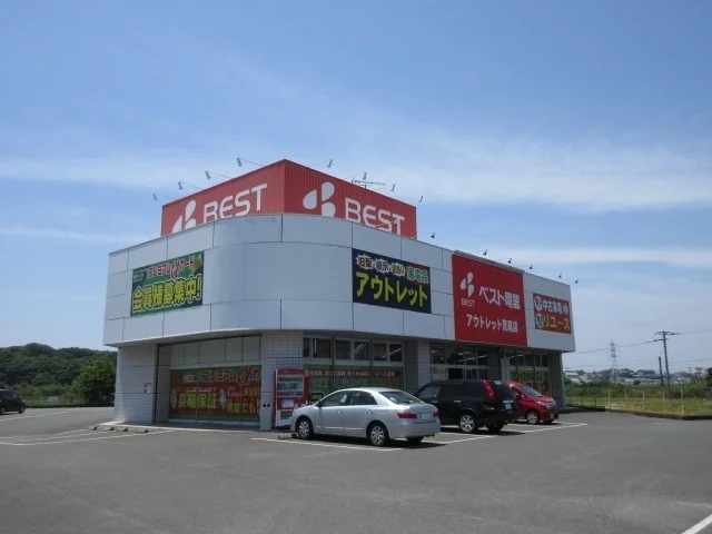 ベスト電器アウトレットまで2400m