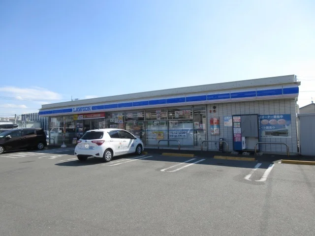 ローソンまで500m